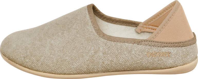 Zijaanzicht van de beige OCONI linnen slipper.