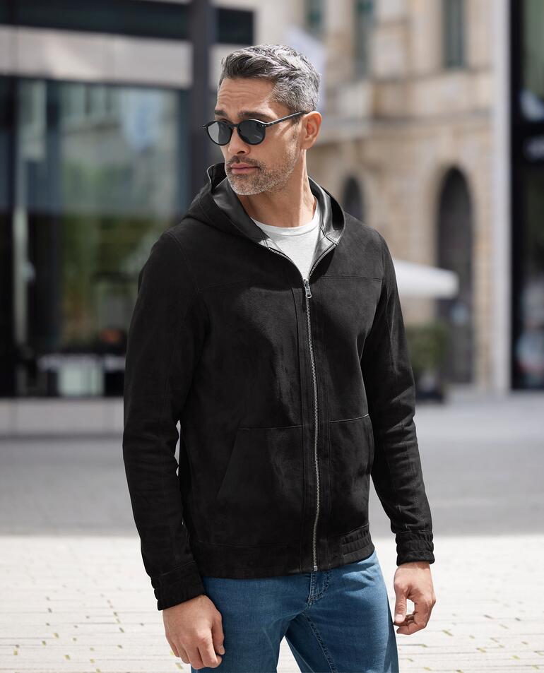 OCONI omkeerbare leren hoodie in zwart met capuchon, casual buiten.