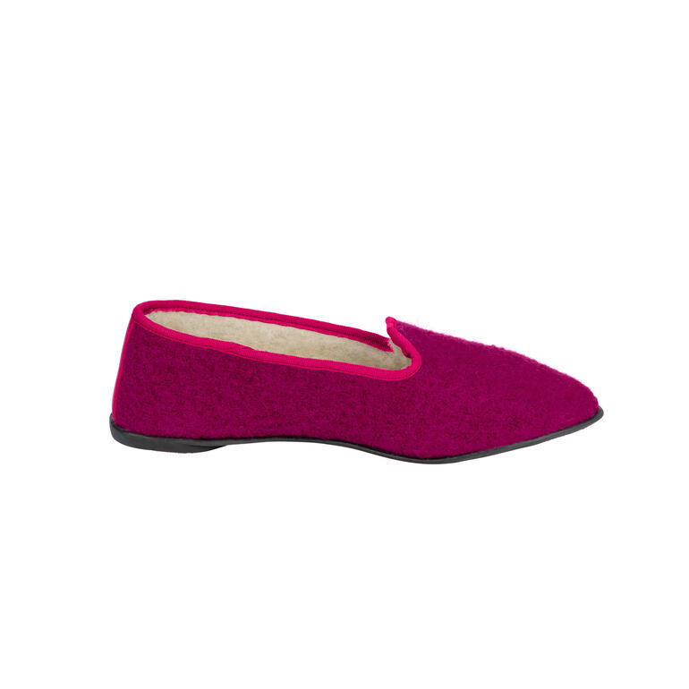 Gottstein Walk-pantoffels Zijaanzicht van een fuchsia walk-slipper, zonder voering.