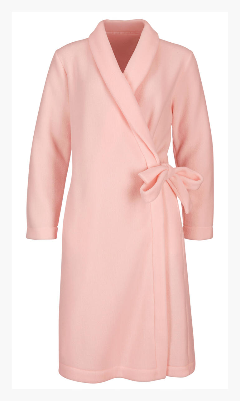 Roze fleece ochtendjas, frontaal afgebeeld.