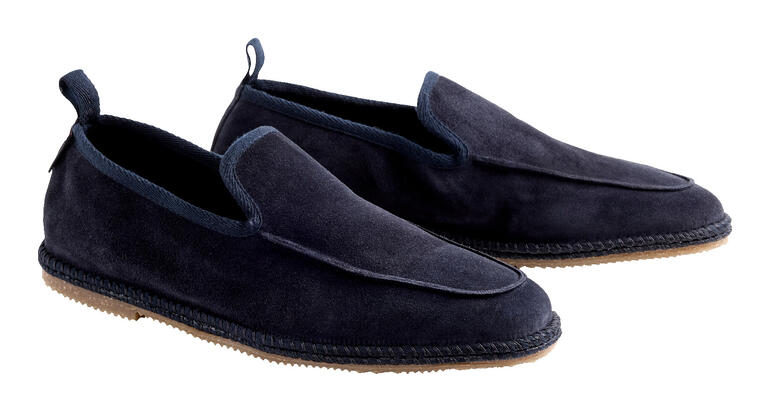 Navy kleurige Espaloafers van suede, zonder veters.